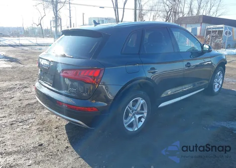 2018 Audi Q5 2.0T Premium/2.0T Tech Premium z USA, uszkodzony, nr VIN WA1ANAFY9J2227695